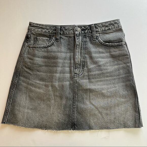 Abercrombie & Fitch Dresses & Skirts - Abercrombie & Fitch High Rise Denim Skirt